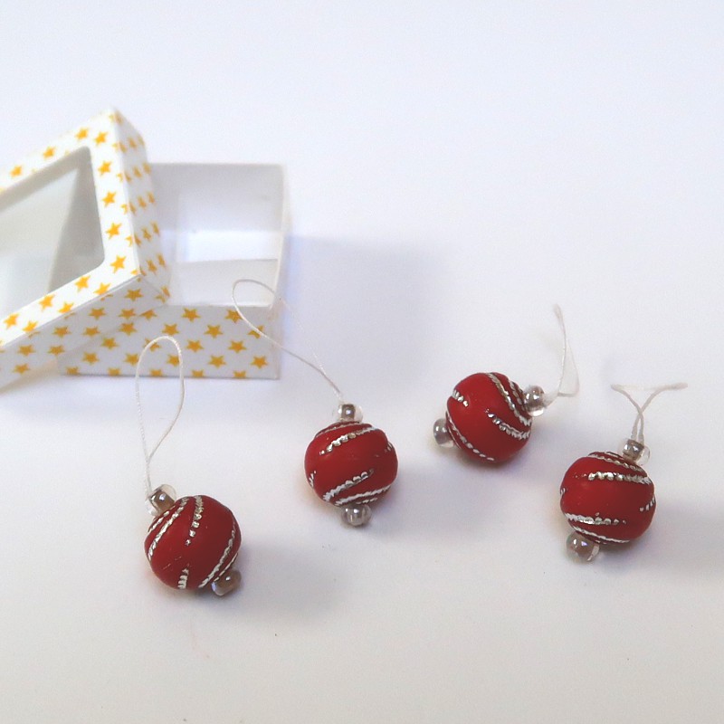 Weihnachtsbaumkugel, Miniatur im Maßstab 1zu12