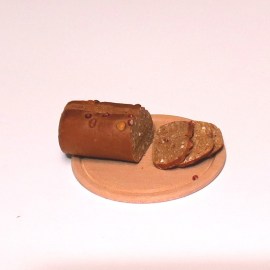Brot, angeschnitten, Puppenhausminiatur im Maßstab 1zu12