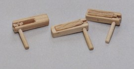 Rassel / Holzratsche, 17 mm, 1 Stück, Puppenstubenminiatur in 1zu12