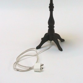 Stehlampe, 12 Volt, Detailbild Stecker, Puppenstubenminiatur im Maßstab 1zu12